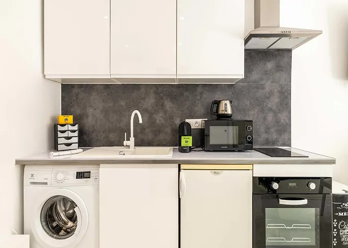 Charming - Ac - 2p- Croisette بيت للعطل *